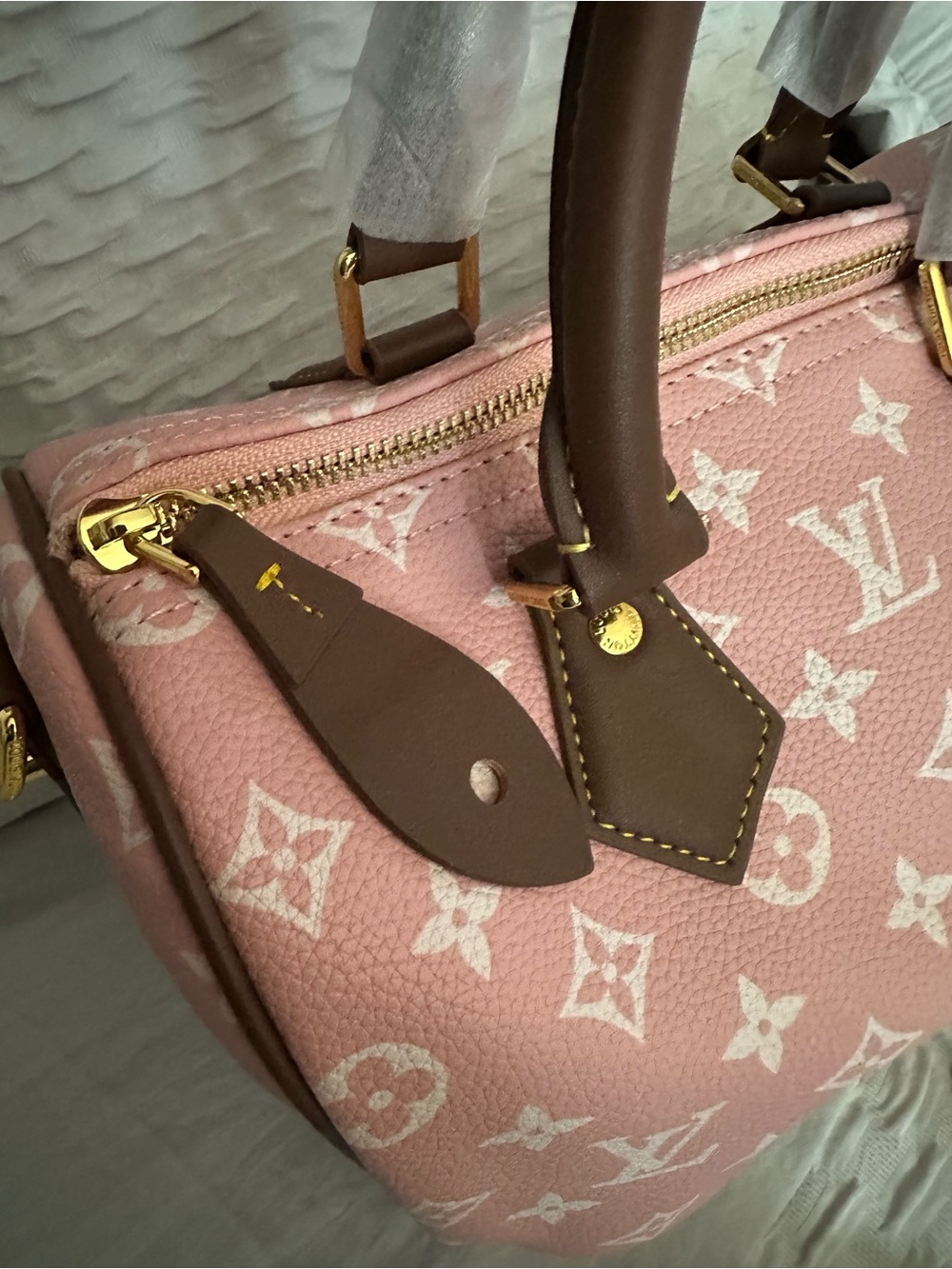 Pink Shoulder Women's Bag
I accept reasonable offers. - Picture 2 of 6